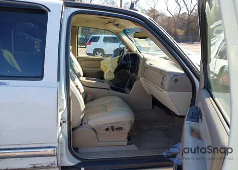 2003 GMC Yukon Xl 1500 Slt from USA, damaged, VIN 1GKEC16Z53J102518